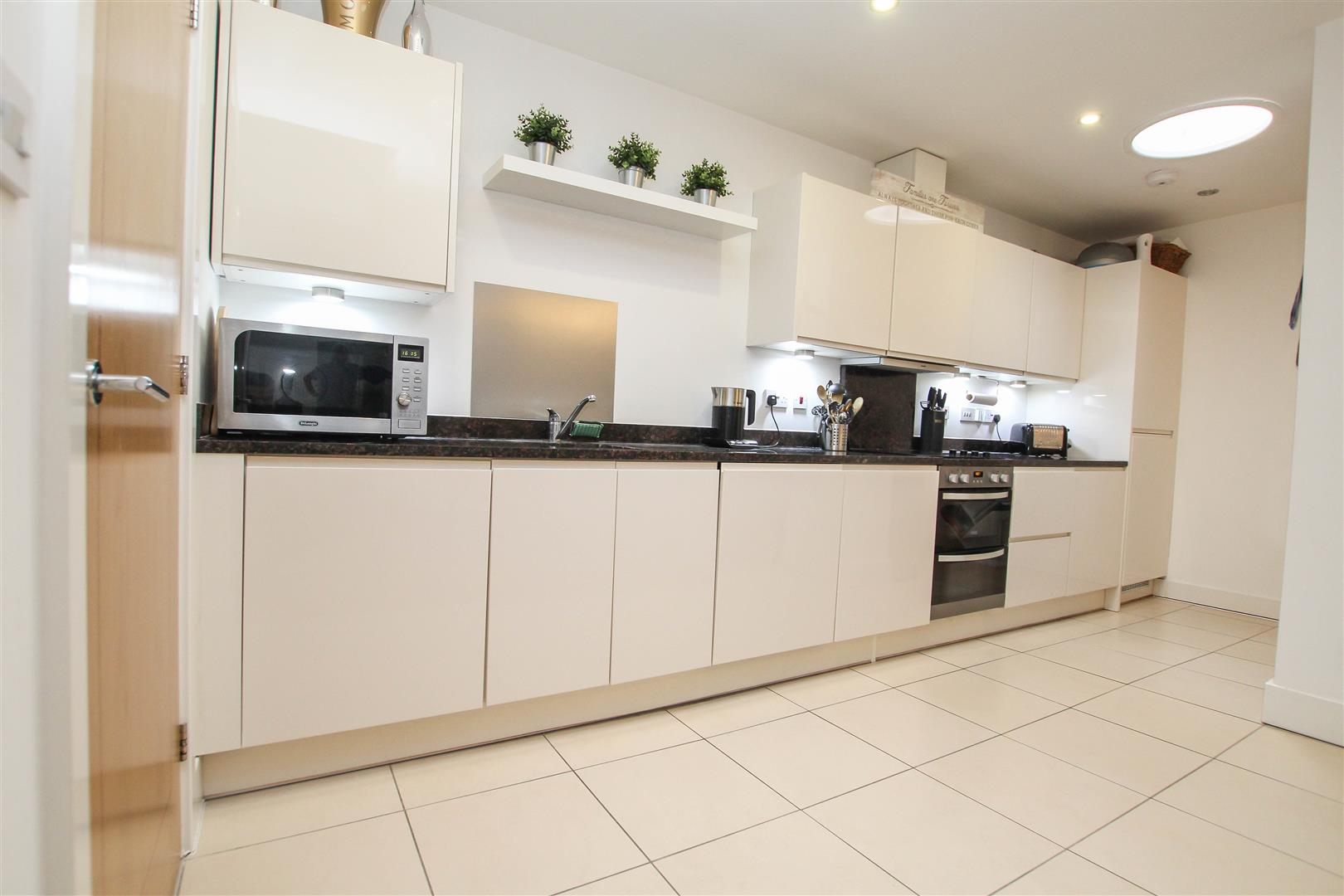 Kensington Way, Brentwood Keith Ashton